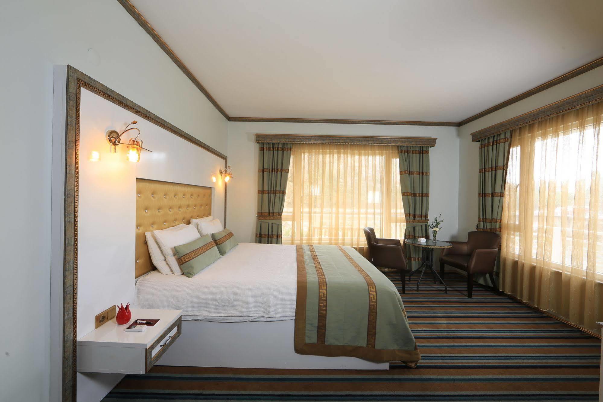Lalehan Hotel Amasya Buitenkant foto